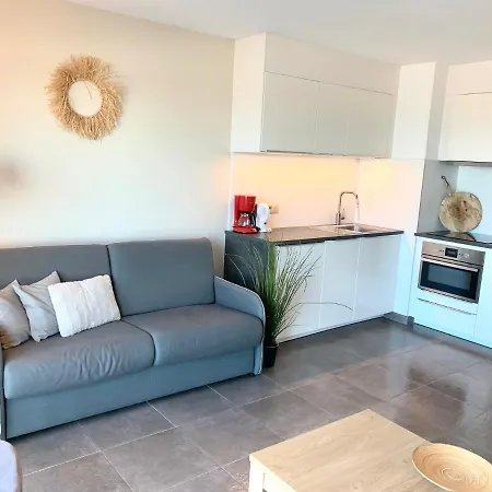 Apartment Zeedijk Emperador *